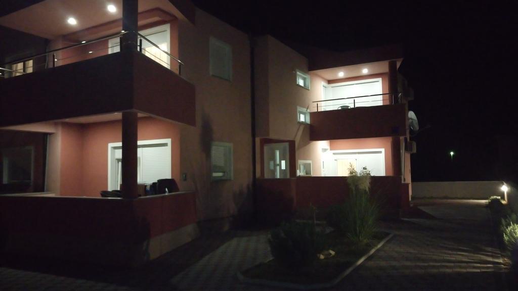 Apartments Vladimir Privlaka Kültér fotó